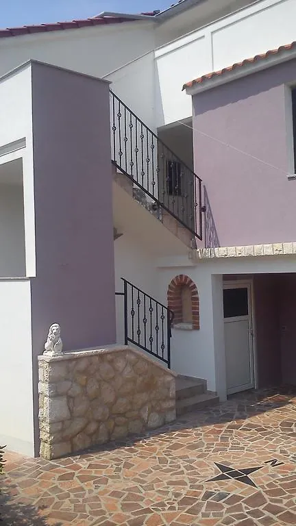 Apartments Nautica 0*, Barbat na Rabu