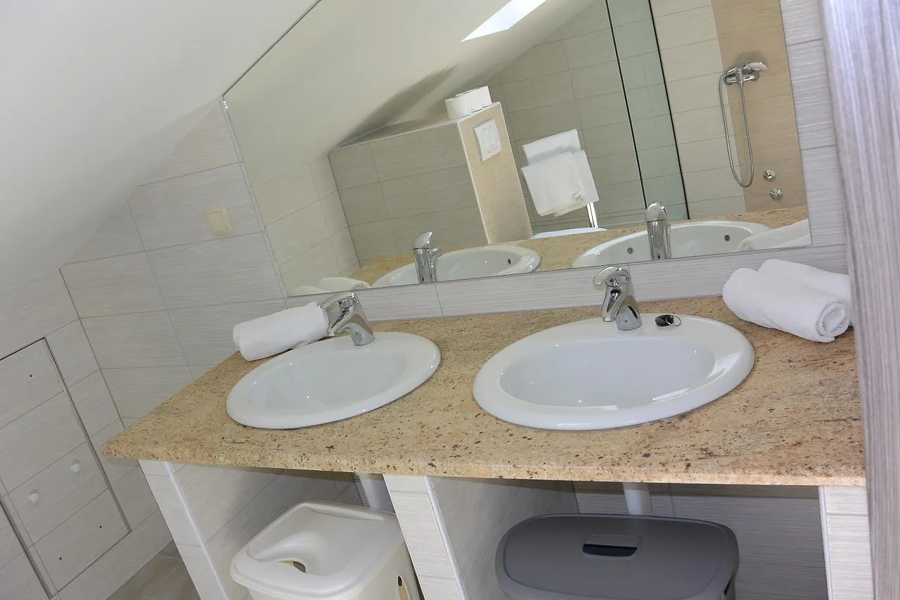 Apartments Nautica  Barbat na Rabu